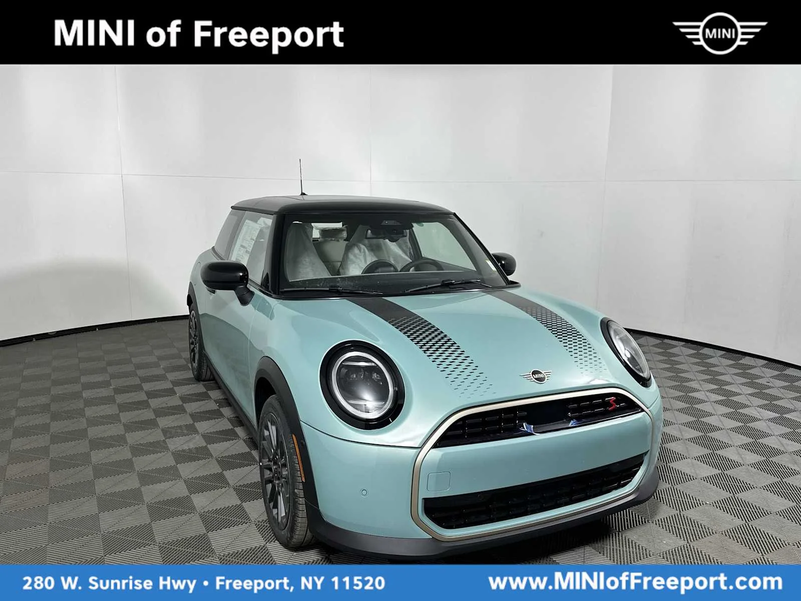2026 MINI Hardtop Cooper S Signature's photo