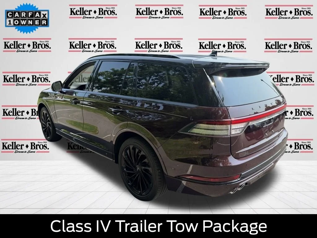 Used 2023 Red Lincoln Black Label image 3