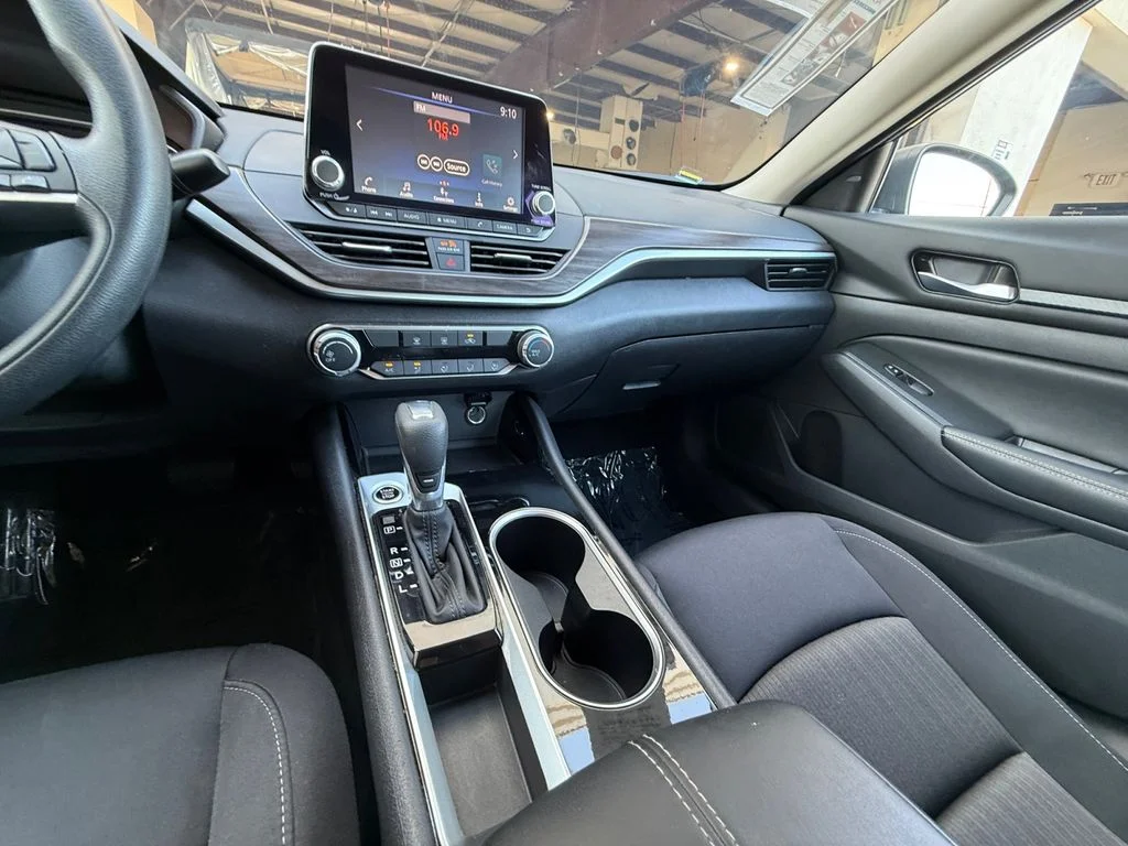 Used 2024 Gray Nissan 2.5 SV image 15