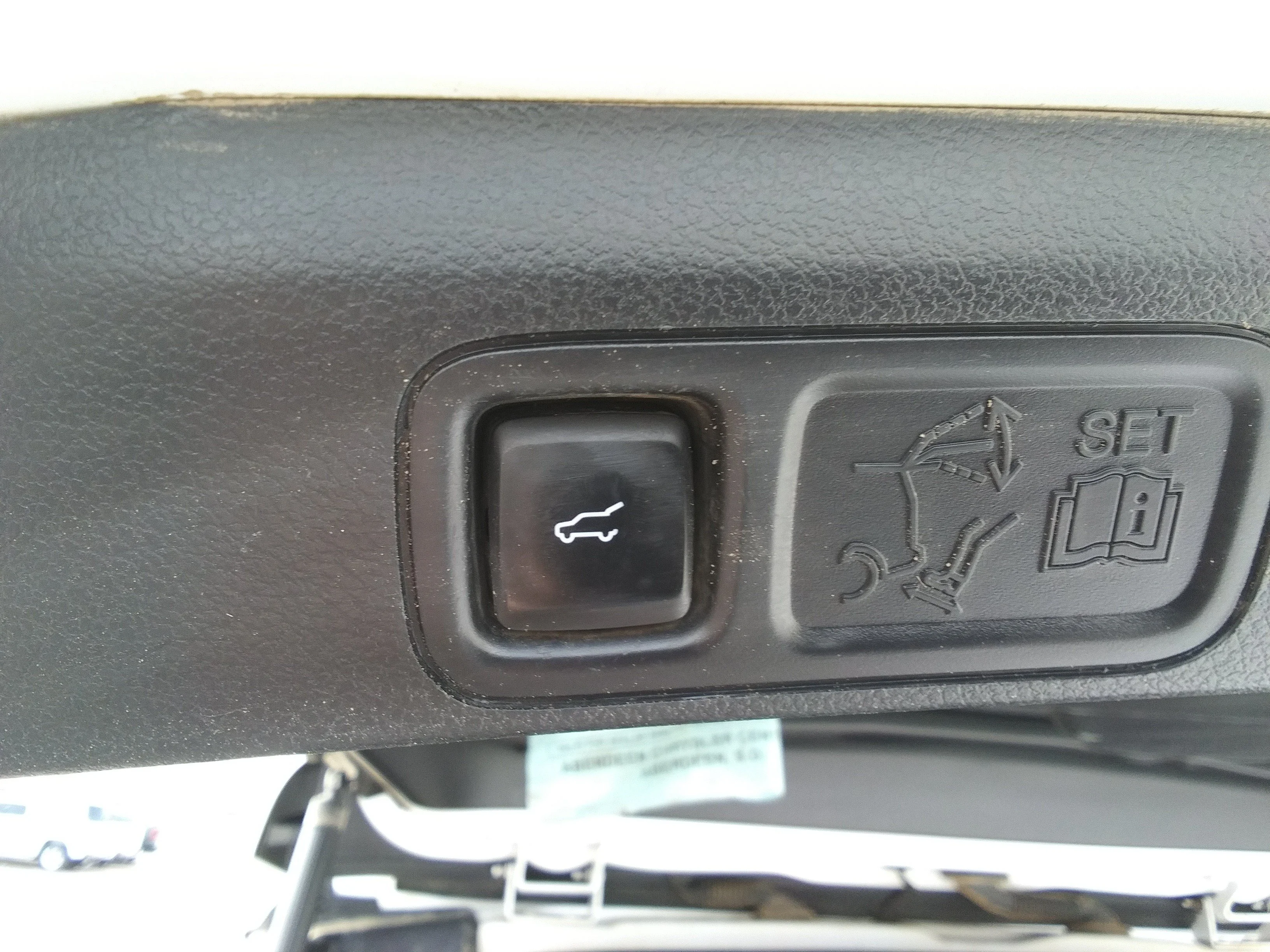 Used 2020 White Ford Limited image 11