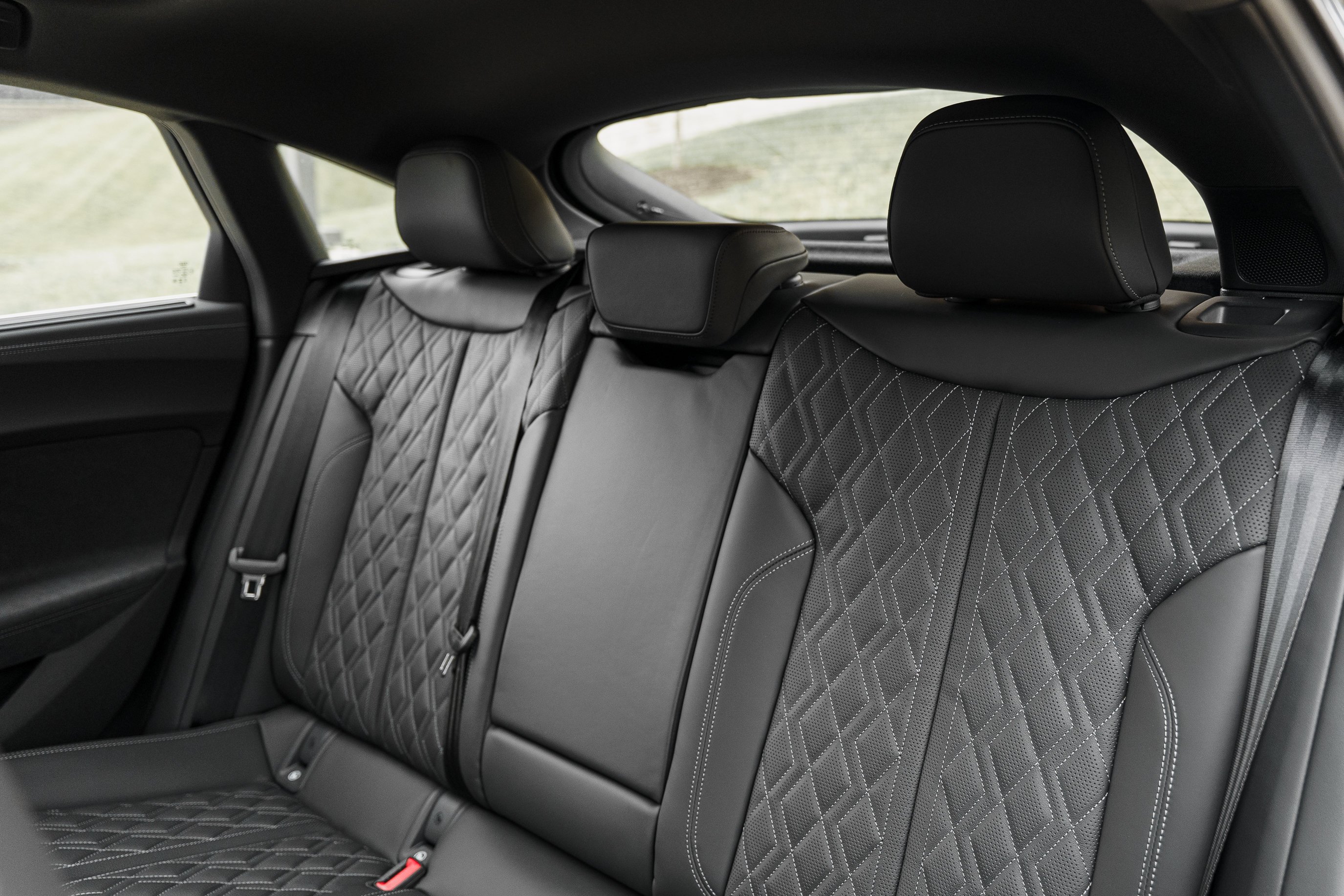 New 2026 DAYTONA GRAY Audi Premium Plus image 24