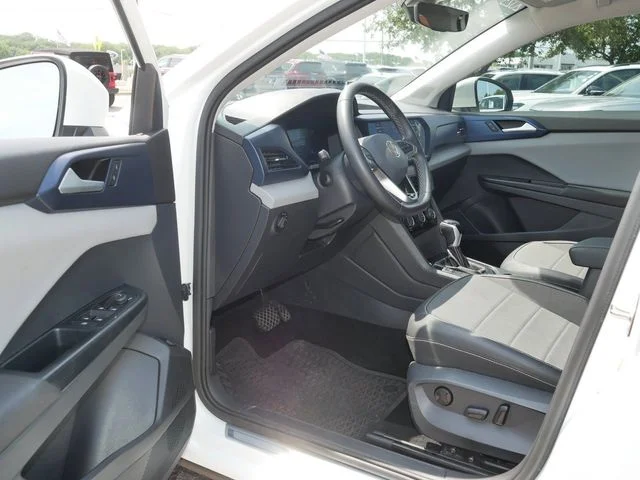 Certified Used 2023 White Volkswagen 1.5T SE image 12
