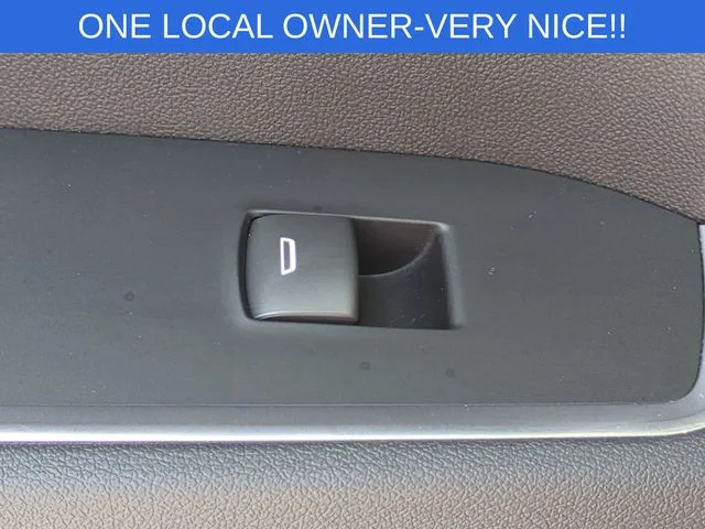 Used 2025 Silver GMC Elevation image 30