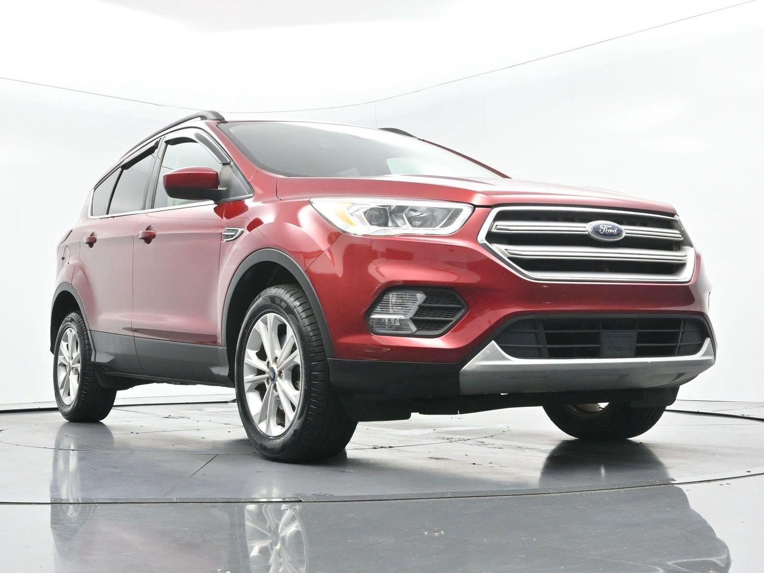 Used 2019 Ruby Red Metallic Tinted Clearcoat Ford SEL image 41