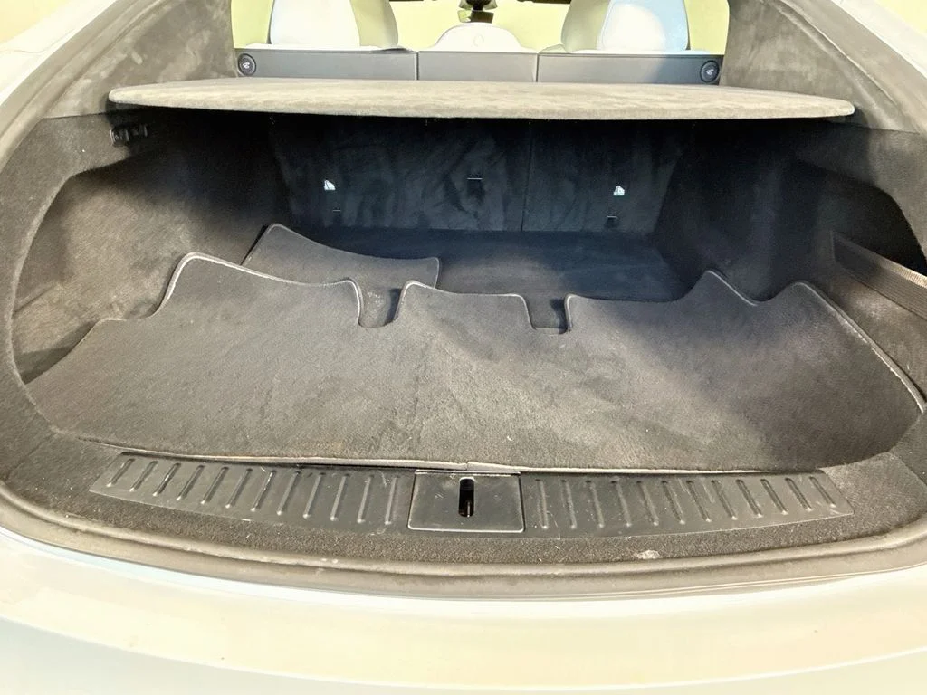 Used 2023 White Tesla Plaid image 27