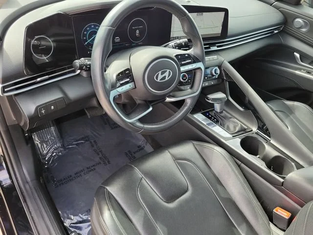 Used 2025 Black Hyundai Limited image 21