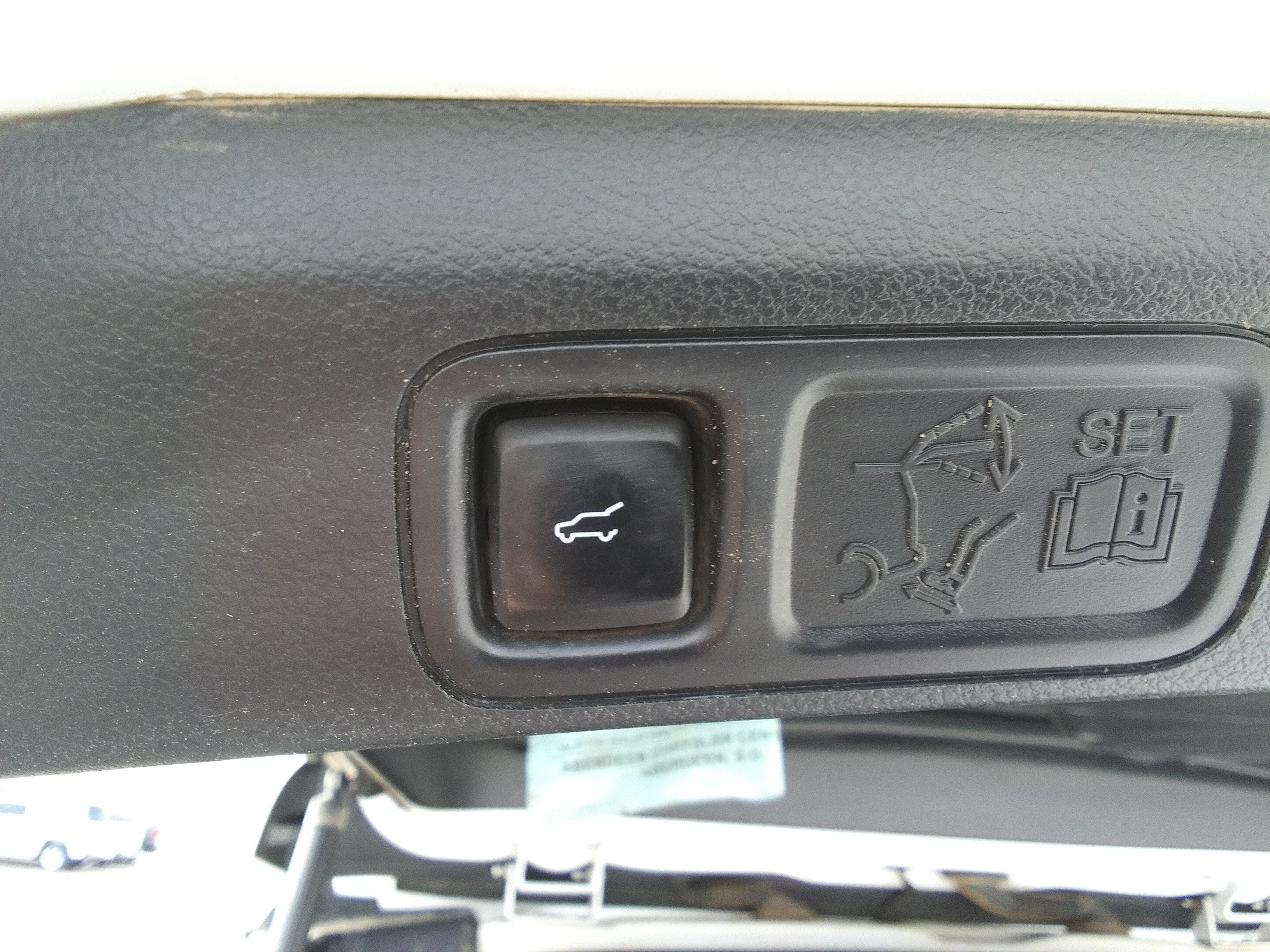 Used 2020 White Ford Limited image 11