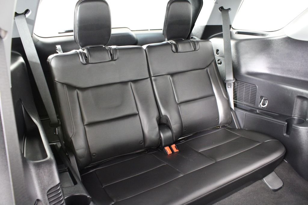 Used 2023 Black Ford XLT image 17