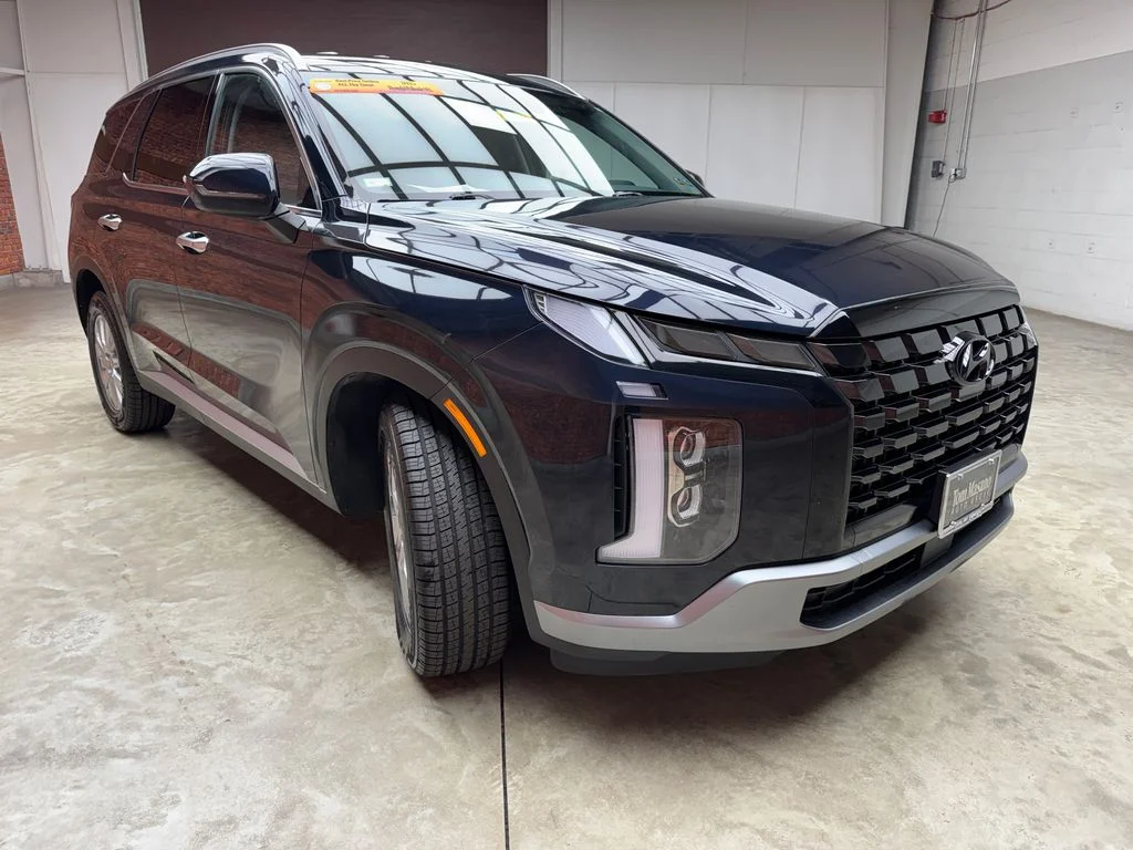 Certified Used 2025 Moonlight Hyundai SEL image 6