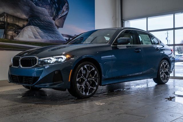 2026 BMW 3 Series 330i xDrive Sedan's photo