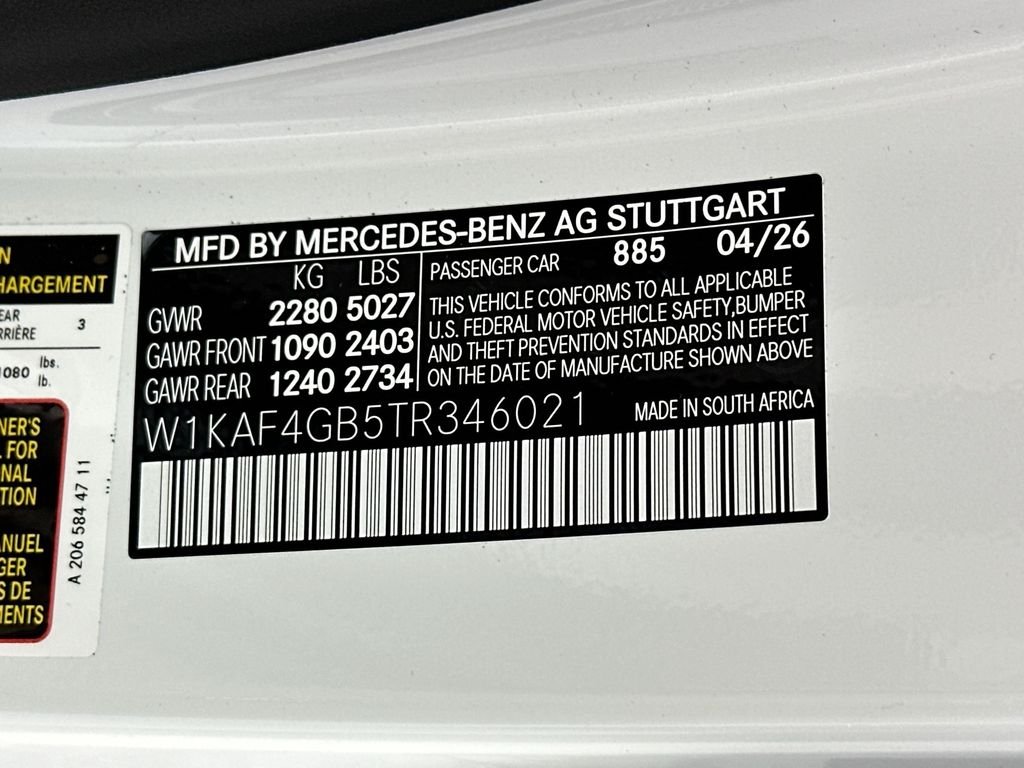 New 2026 MANUFAKTUR Moonlight White Metallic Mercedes-Benz C 300 image 34