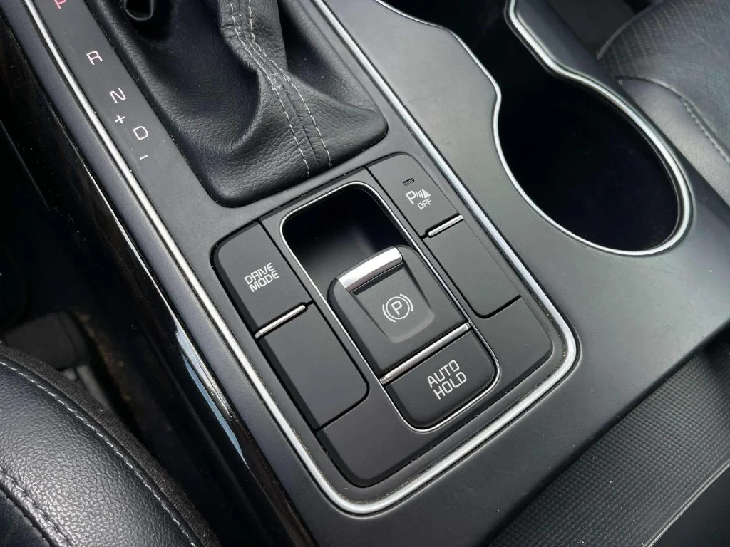 Used 2019 Ebony Black Kia EX image 15