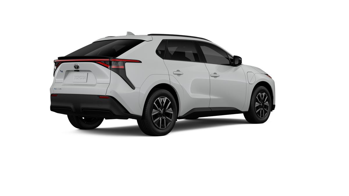New 2026 Wind Chill Pearl Toyota XLE image 10