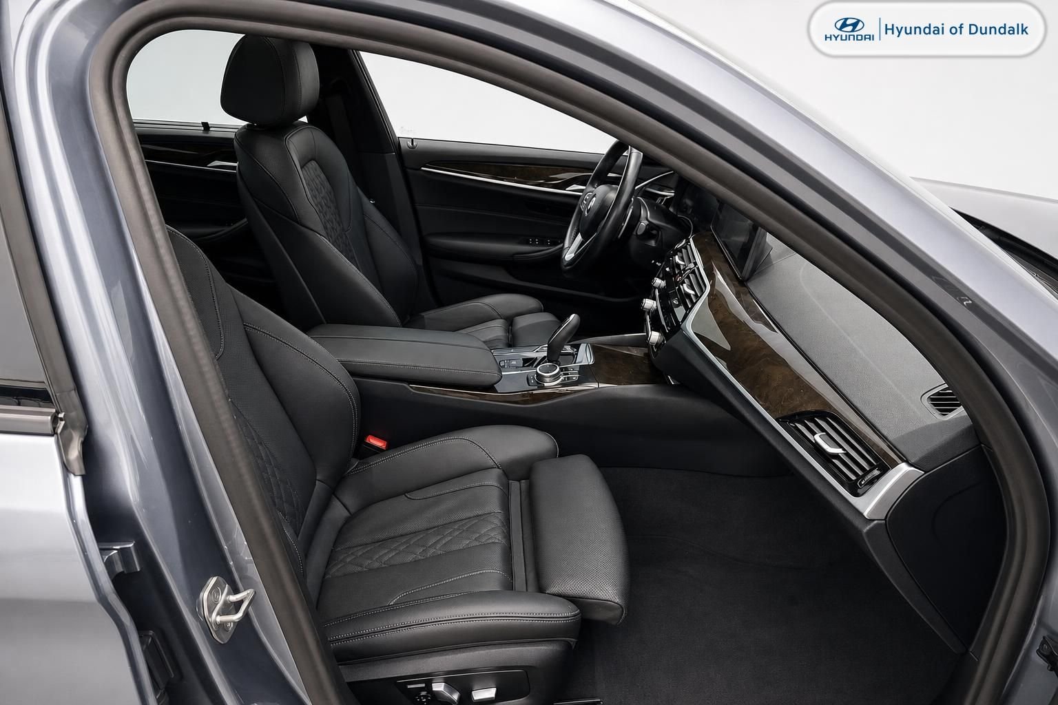Used 2022 Blue BMW 530i image 11