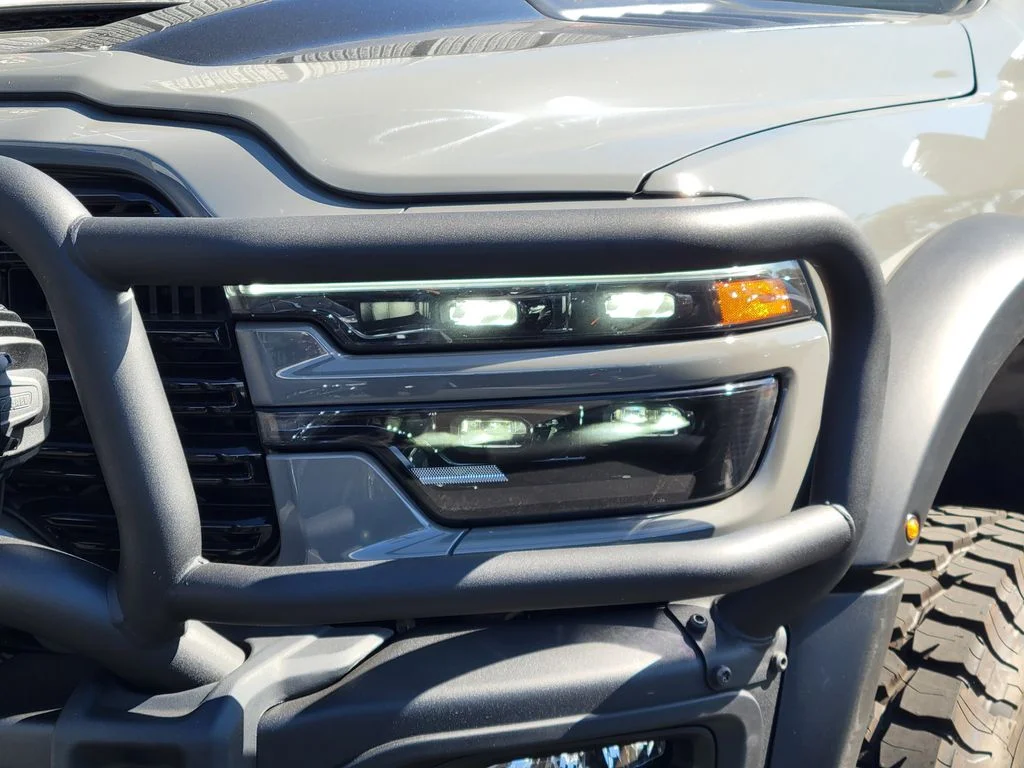 New 2026 Ceramic Gray Clear-Coat Exterior Paint RAM Laramie image 24