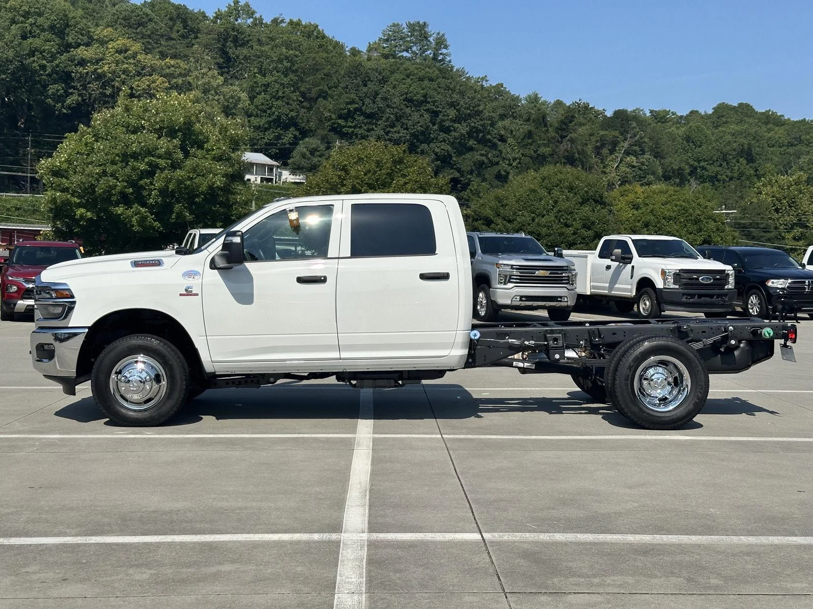 New 2026 Bright White Clearcoat Ram Tradesman image 4
