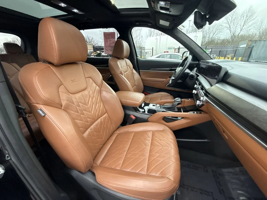 Used 2025 Black Kia SX-Prestige X-Line image 27