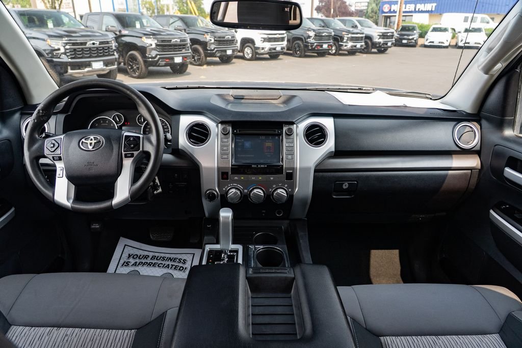 Used 2016 Magnetic Gray Metallic Toyota SR5 image 10