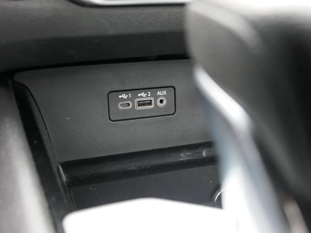 Used 2024 Super Black Nissan 2.5 SV image 15
