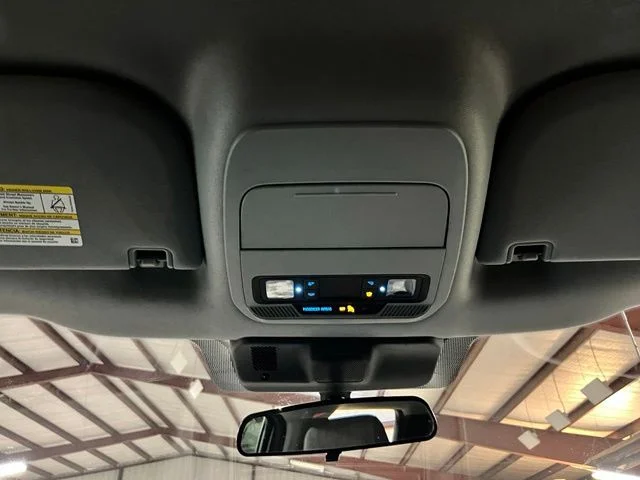 Used 2023 Silver Ford XLT image 29