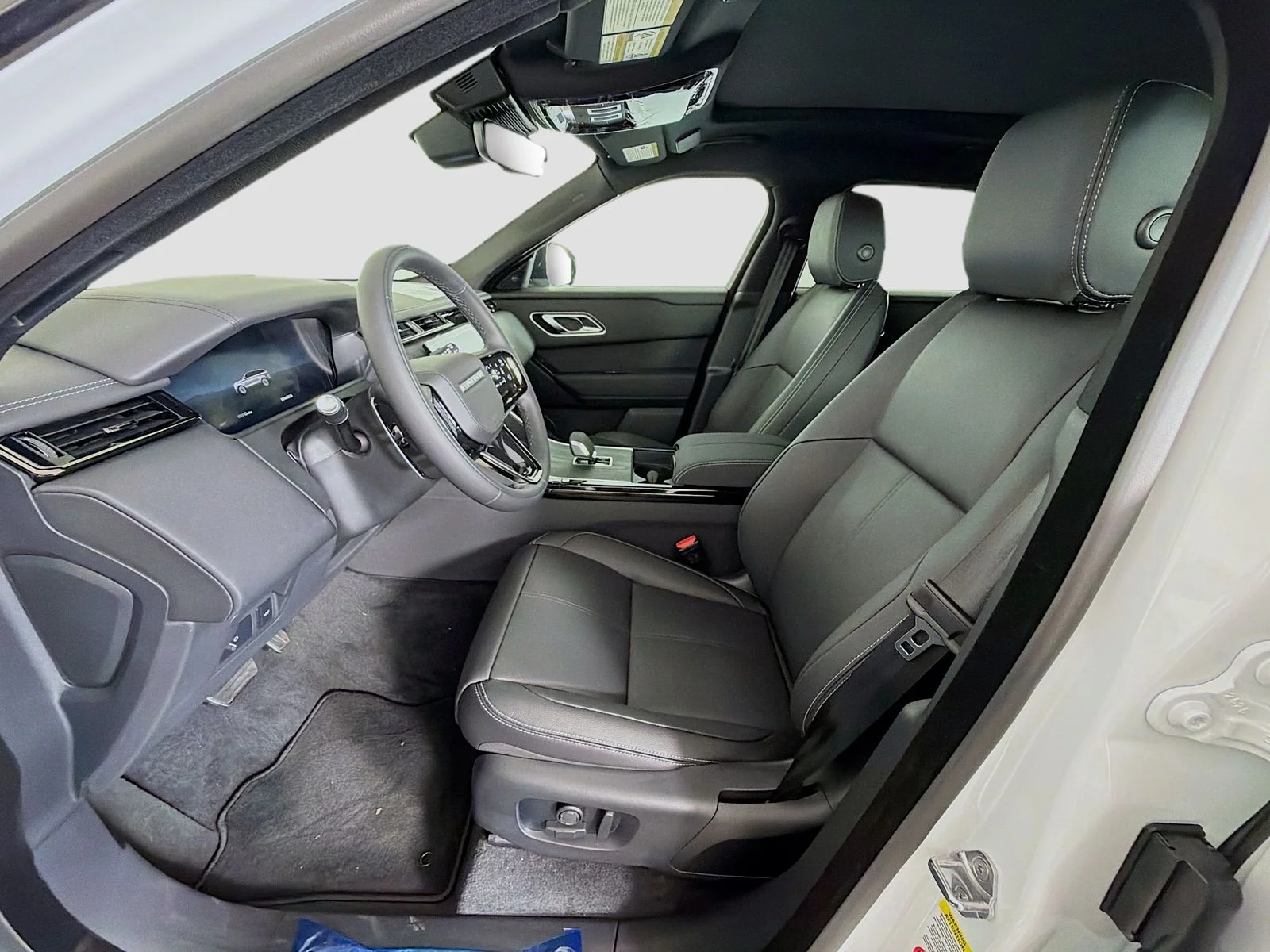 New 2026 Fuji White Land Rover Belgravia Edition image 23