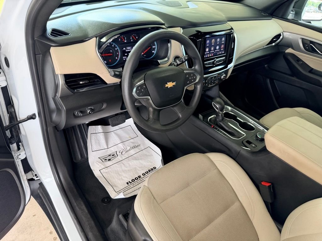 Used 2023 White Chevrolet LS image 11