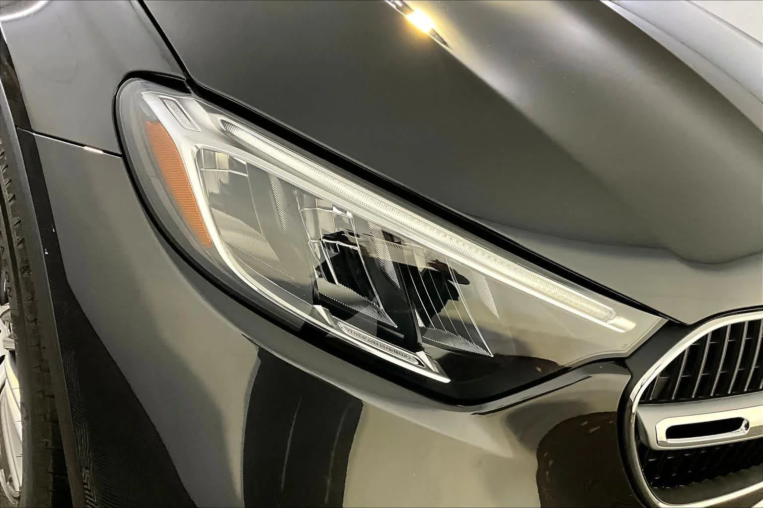 New 2026 Graphite Grey Metallic Mercedes-Benz GLC 300 image 16