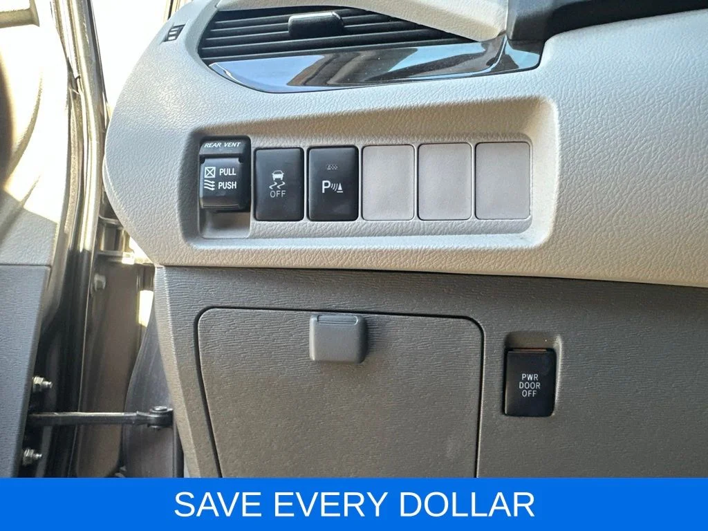 Used 2019 Gray Toyota XLE image 10