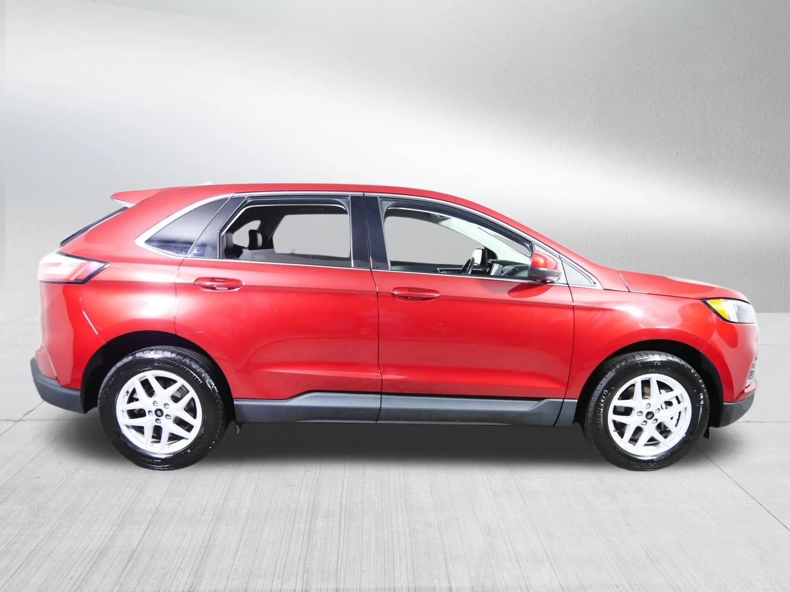 Used 2023 Rapid Red Metallic Tinted Clearcoat Ford SEL image 8
