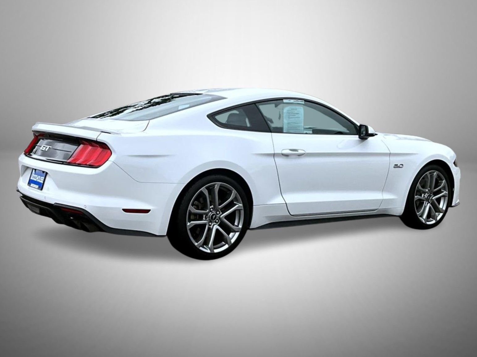 Used 2022 White Ford GT Premium image 5