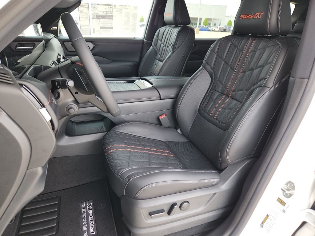 New 2026 White Nissan PRO-4X image 8
