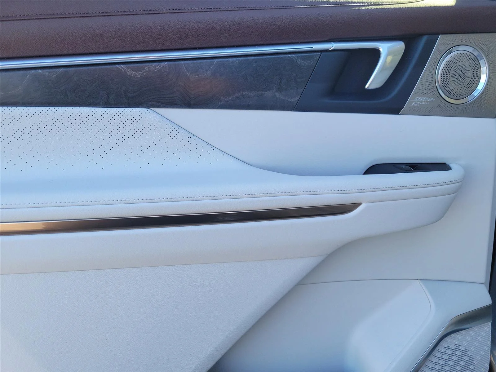 New 2026 Moonstone Gray Metallic Buick Avenir image 17