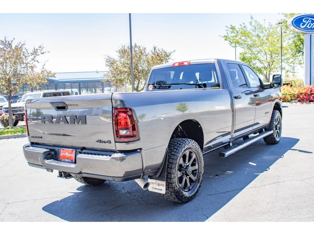 Used 2025 Granite Crystal Metallic Clearcoat Ram Big Horn image 8