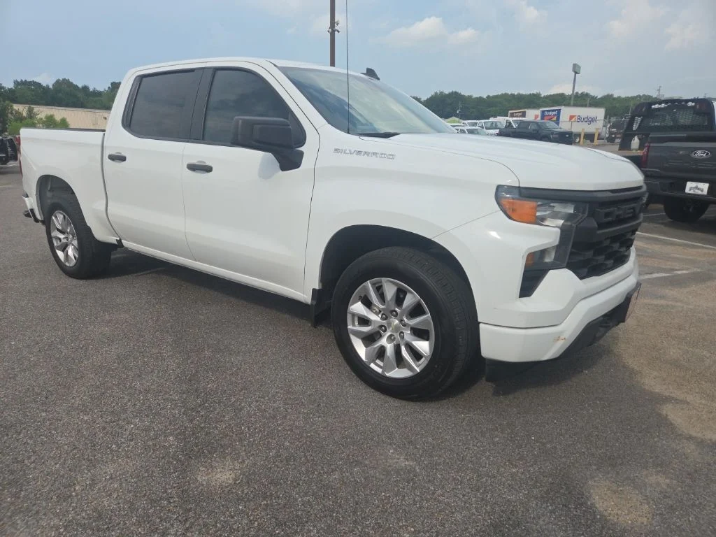 Certified Used 2022 White Chevrolet Custom image 15
