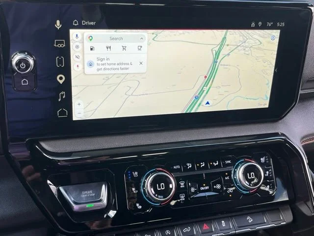 Used 2025 Summit White GMC AT4 image 35