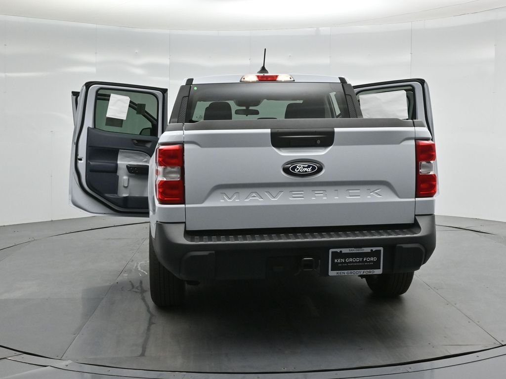 New 2026 Space White Metallic Ford XLT image 26