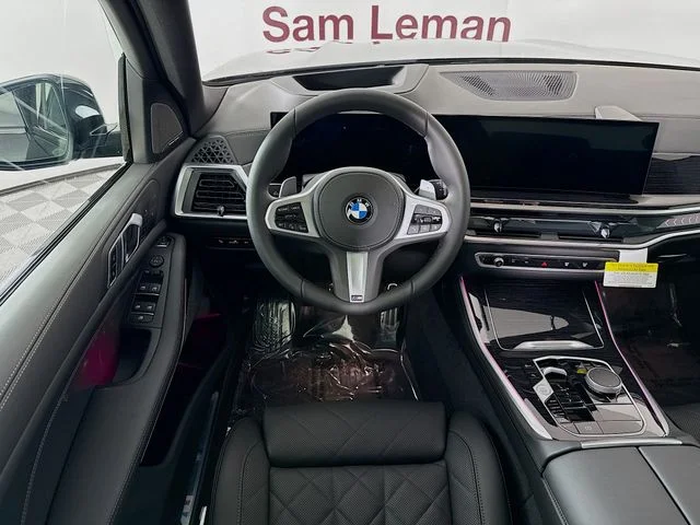 Used 2026 Black BMW xDrive40i image 24