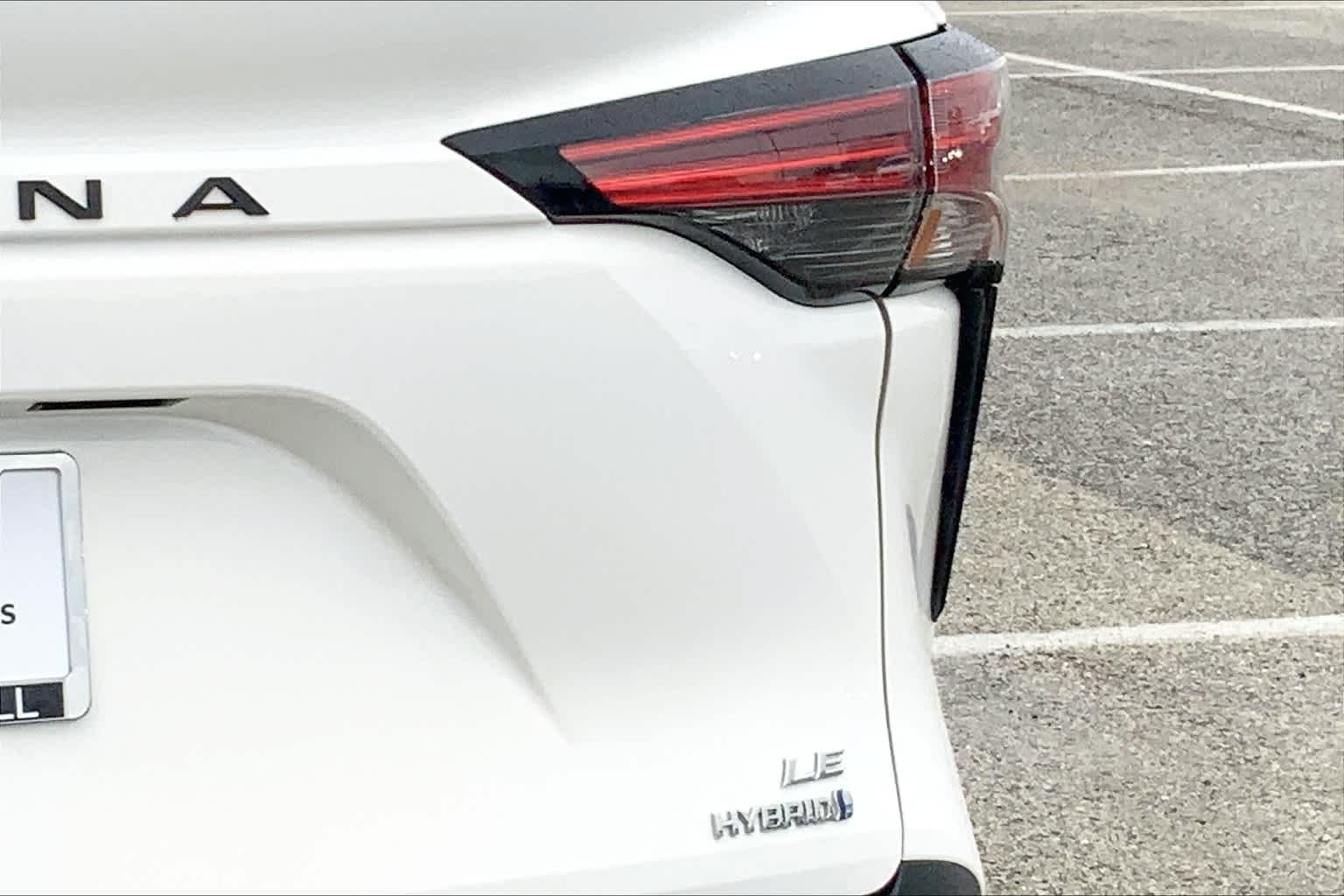 Used 2021 Super White Toyota LE image 27