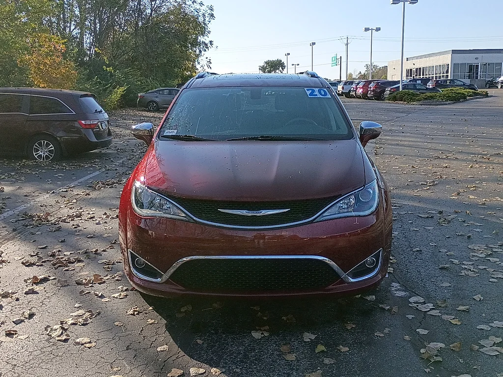 Used 2020 Velvet Red Pearl Coat Chrysler Limited image 8