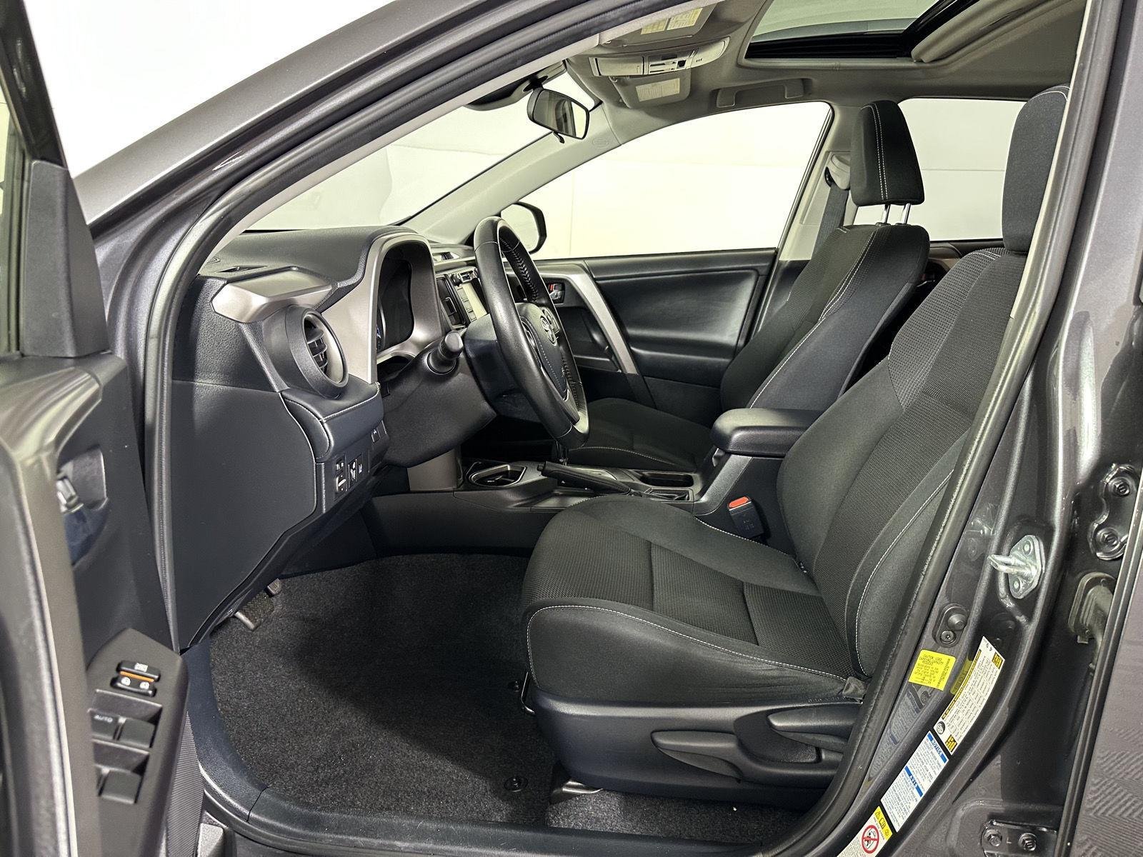Used 2018 Magnetic Gray Metallic Toyota XLE image 13