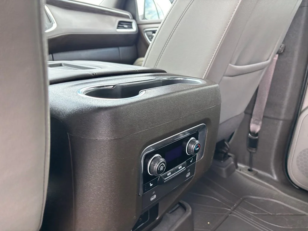 Used 2023 White Chevrolet Z71 image 28