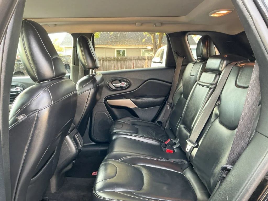 Used 2017 Black Jeep Limited image 22