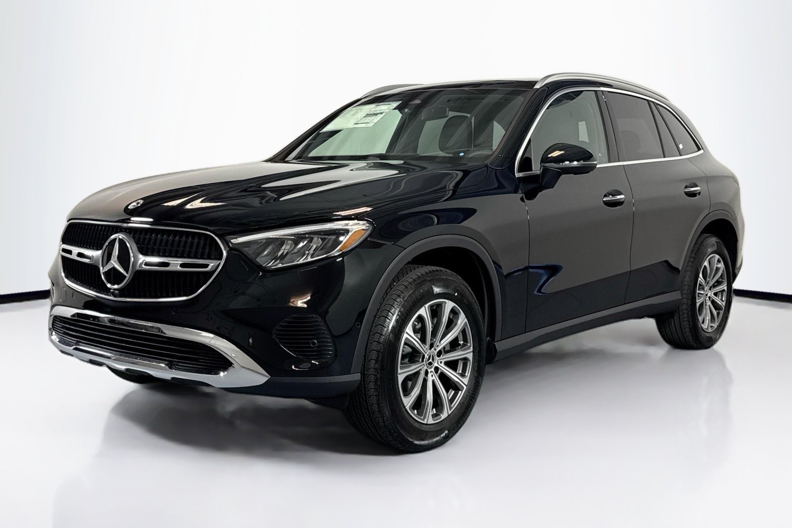New 2026 Black Mercedes-Benz GLC 300 image 1