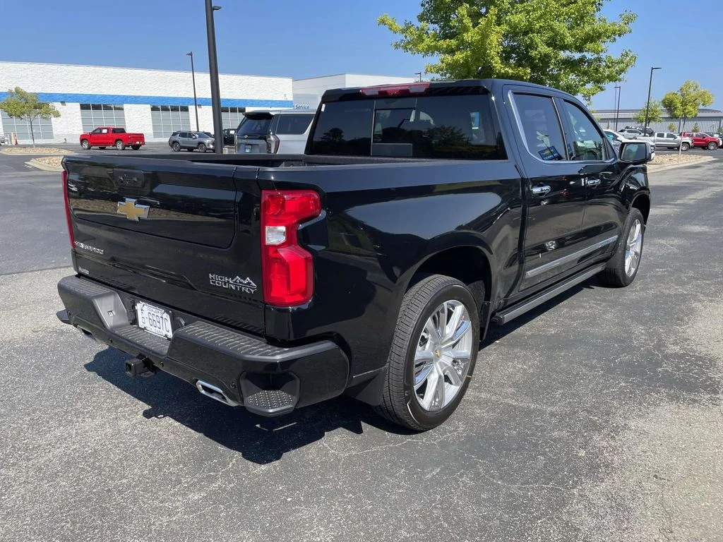 New 2026 Black Chevrolet High Country image 6
