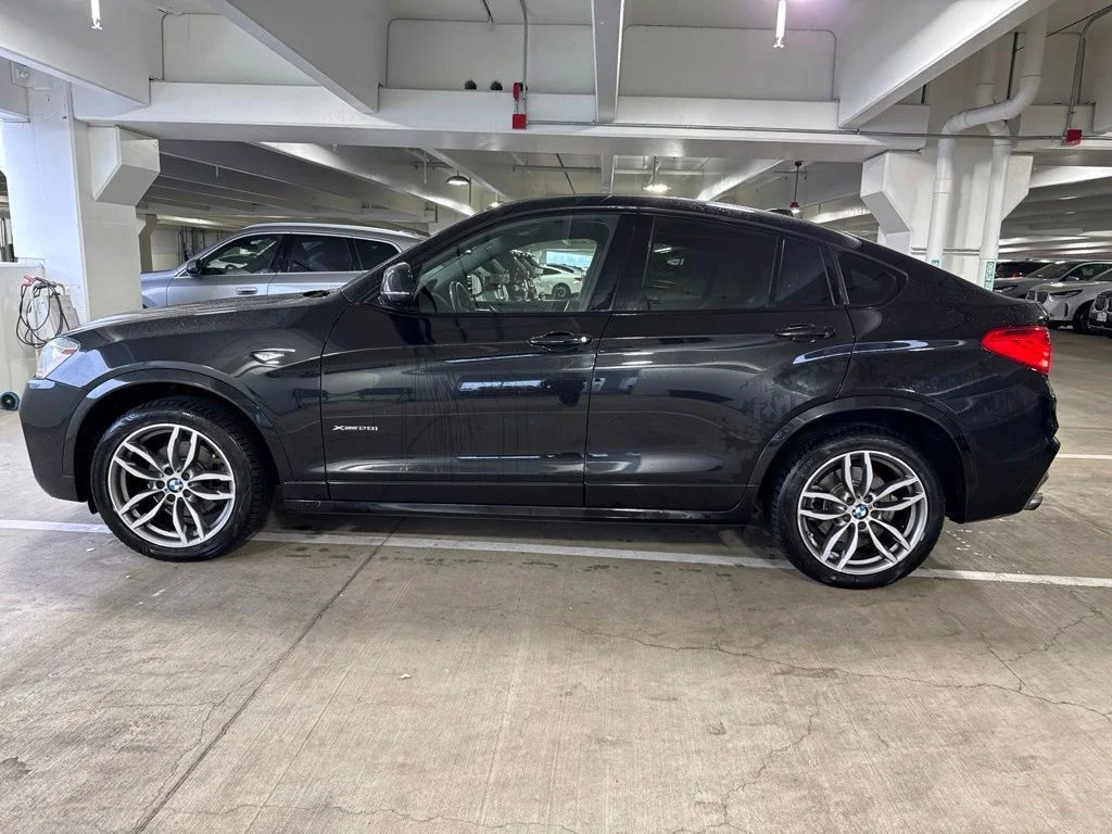 Used 2017 Black Sapphire Metallic BMW xDrive28i image 4
