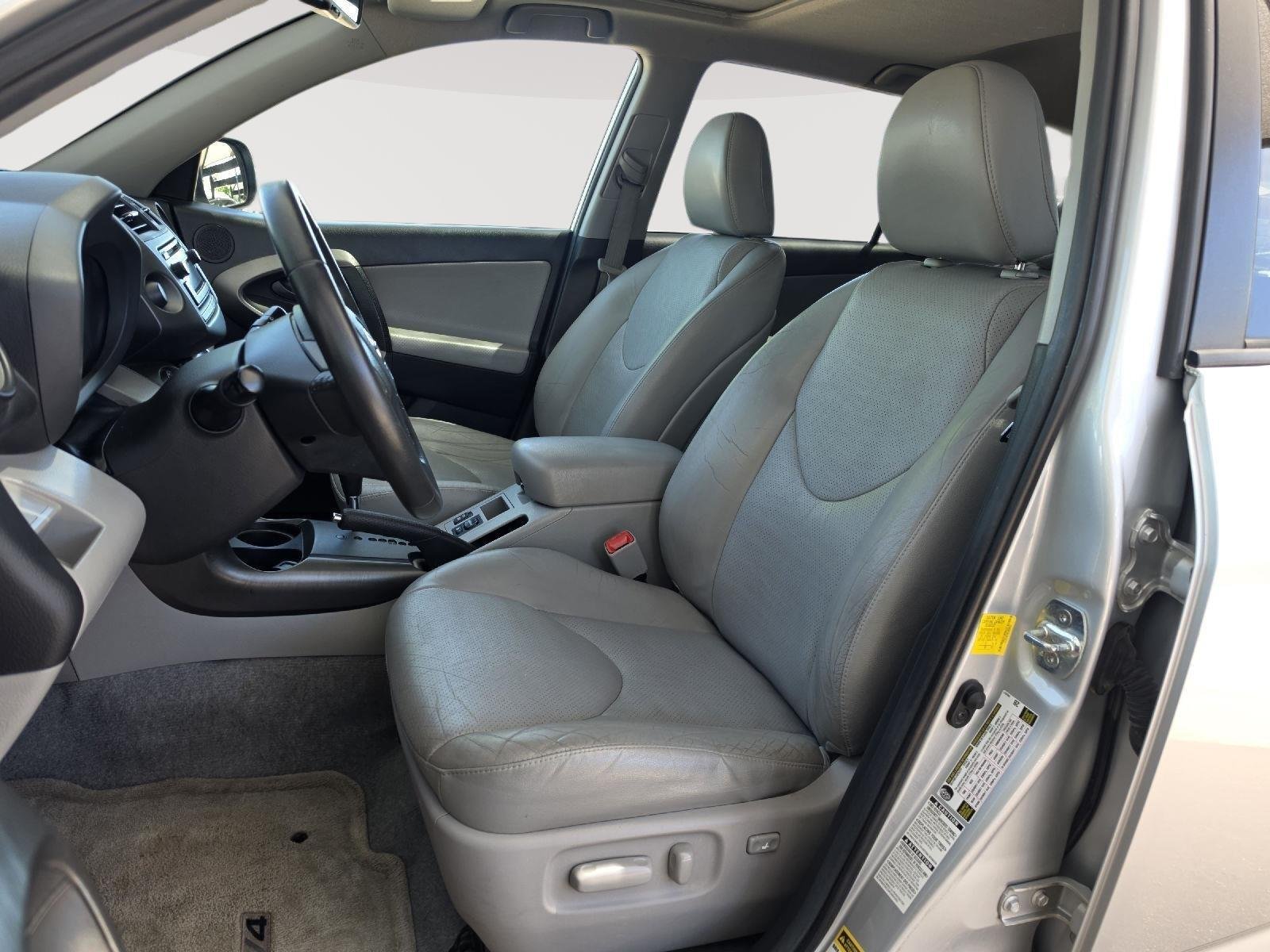 Used 2012 Classic Silver Metallic Toyota Limited image 6