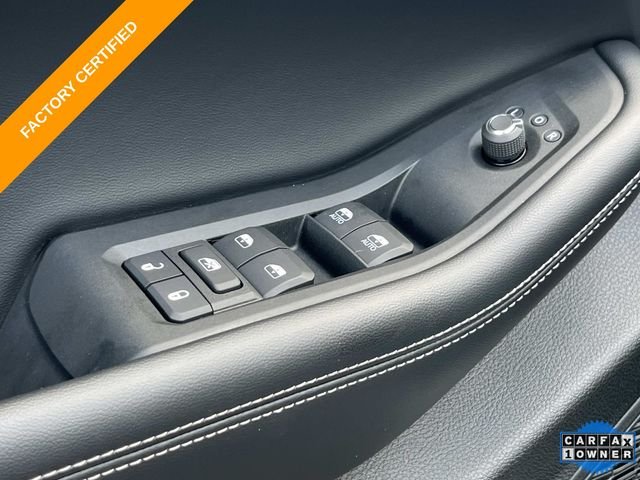 Used 2025 Silver Jeep Limited image 26