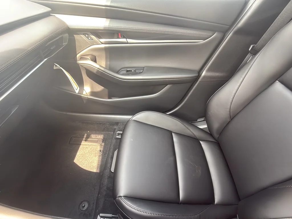 New 2026 White Mazda 2.5 S Select Sport image 26