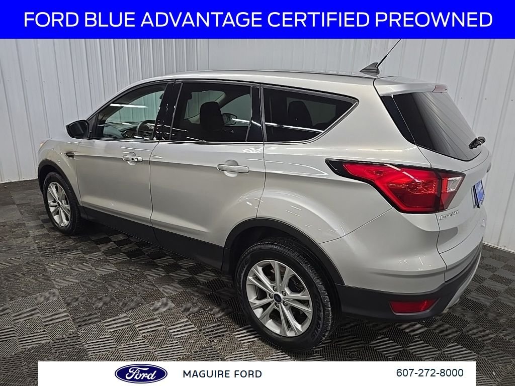 Used 2019 Silver Ford SE image 12