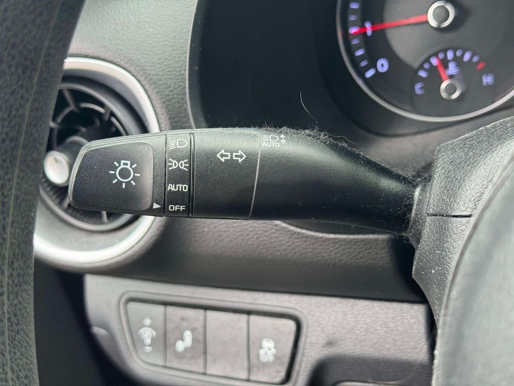 Used 2023 Gray Kia LXS image 20
